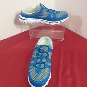 Propet Women's SZ 8M TravelActiv Slide Blue WAT011M. Condition is Pre-owned.